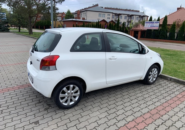 Toyota Yaris cena 14500 przebieg: 176000, rok produkcji 2009 z Ostrołęka małe 37